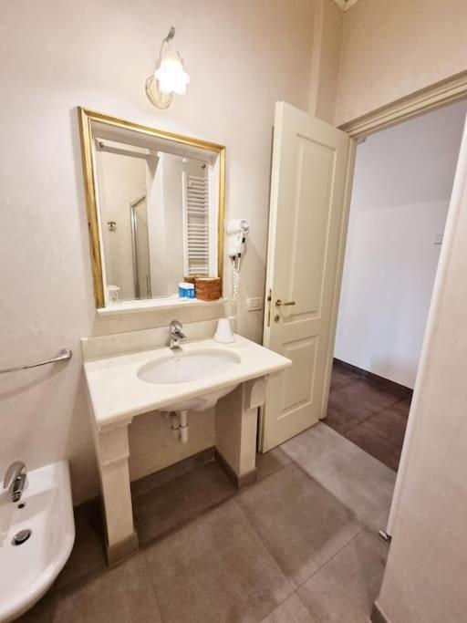 Ca'Briani Luxury - Behind S.Mark Square Венеция Екстериор снимка